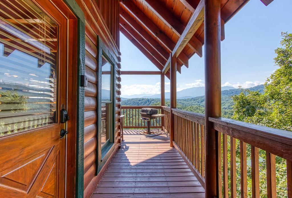A Higher Calling, 1089 Of Free Area Attraction Tickets For Each Paid Day, Dollywood And More! Пиджен Фордж Екстериор снимка