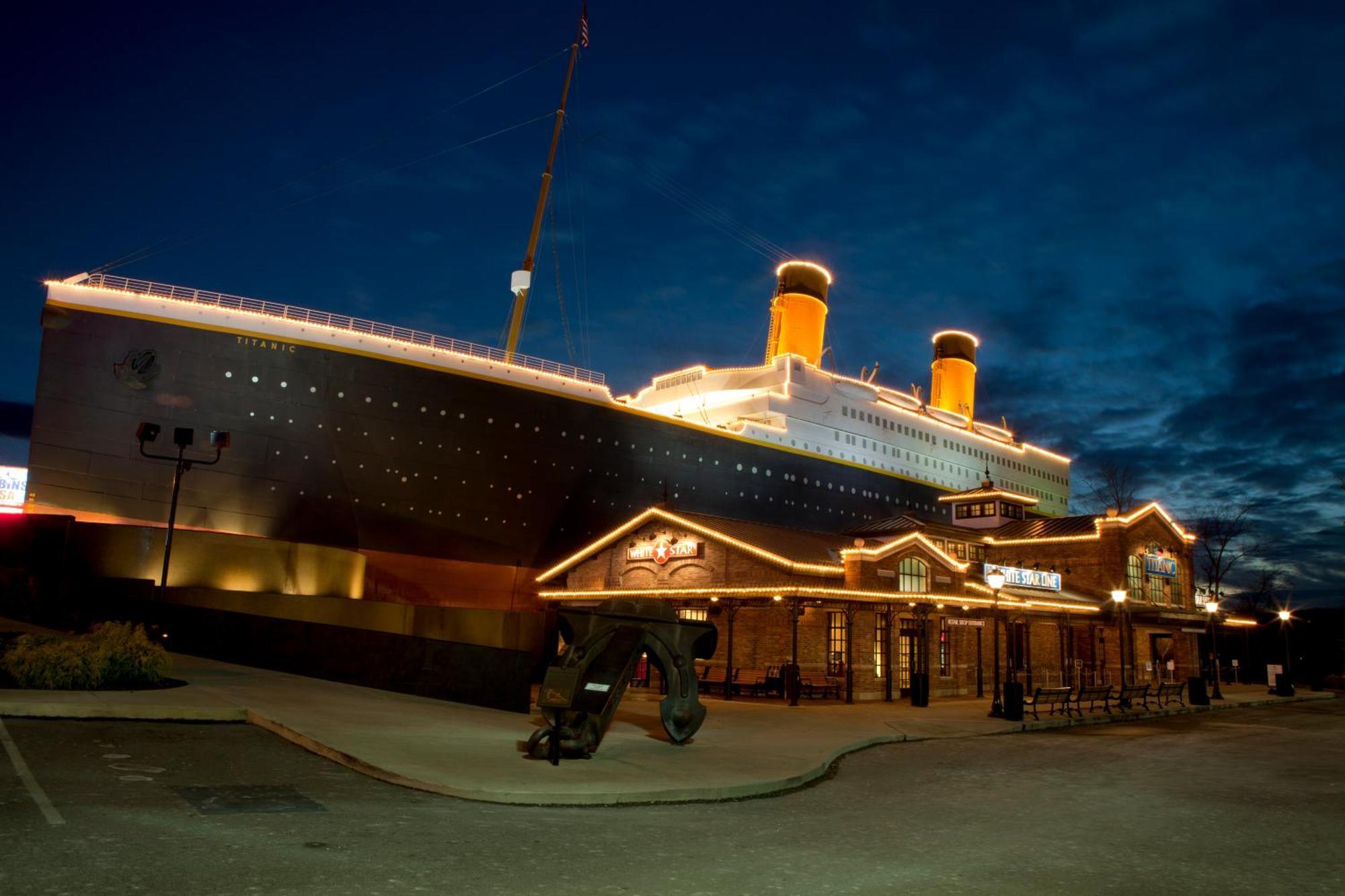 A Higher Calling, 1089 Of Free Area Attraction Tickets For Each Paid Day, Dollywood And More! Пиджен Фордж Екстериор снимка